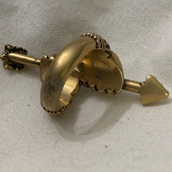 GUCCI Hand And Arrow Ring Size 5/14 - Picture 8 of 16